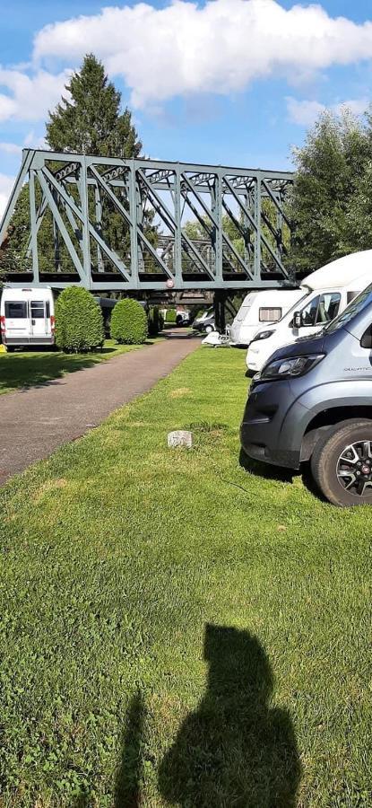 Camping Wohnwagen Standard Schiltach Εξωτερικό φωτογραφία